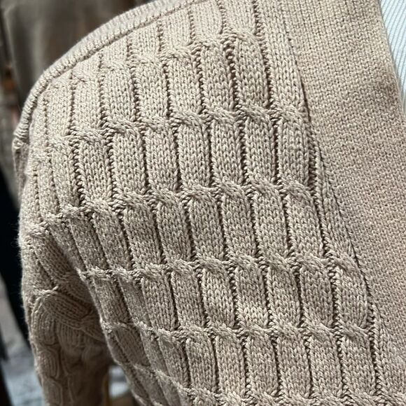 NWT Beautiful ANNE KLein Cardigan SWEATER XS. WT219 - Picture 3 of 9